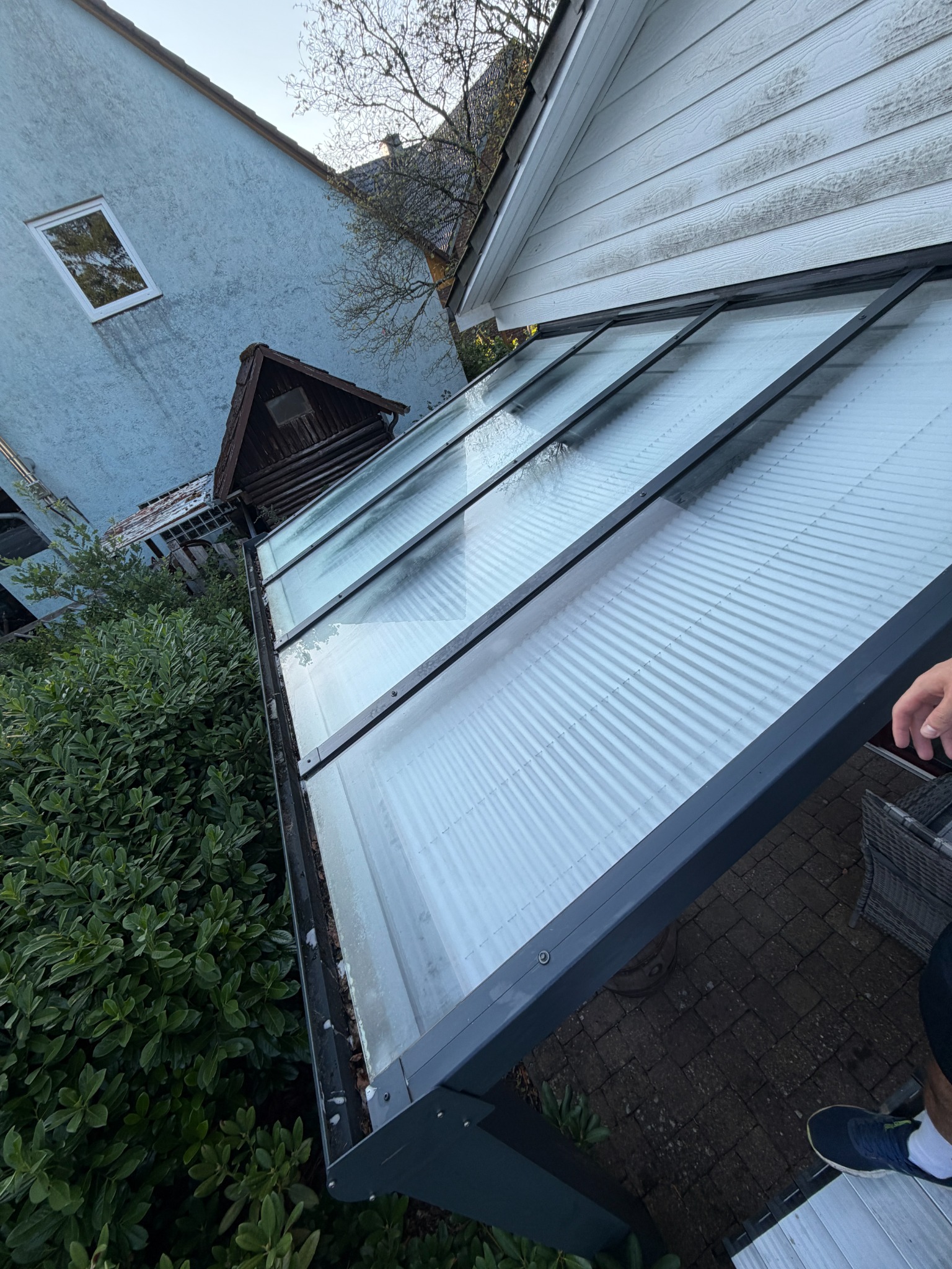 Terrassenüberdachung nach der Reinigung